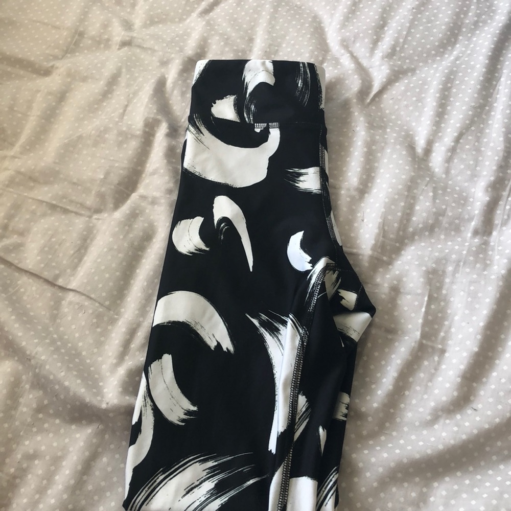 White and black athletic leggings